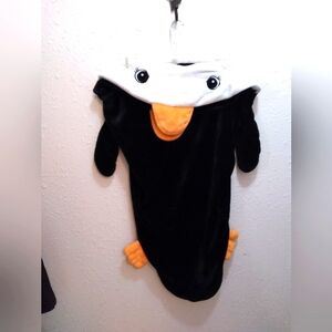 Catalonia Penguin Tails Blanket